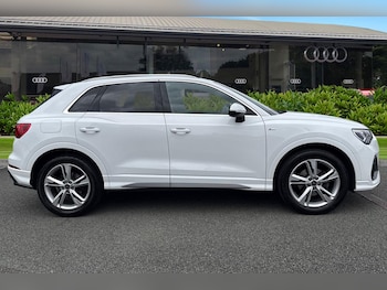 Used Audi Q3 2023 for sale - 79346754: Photo