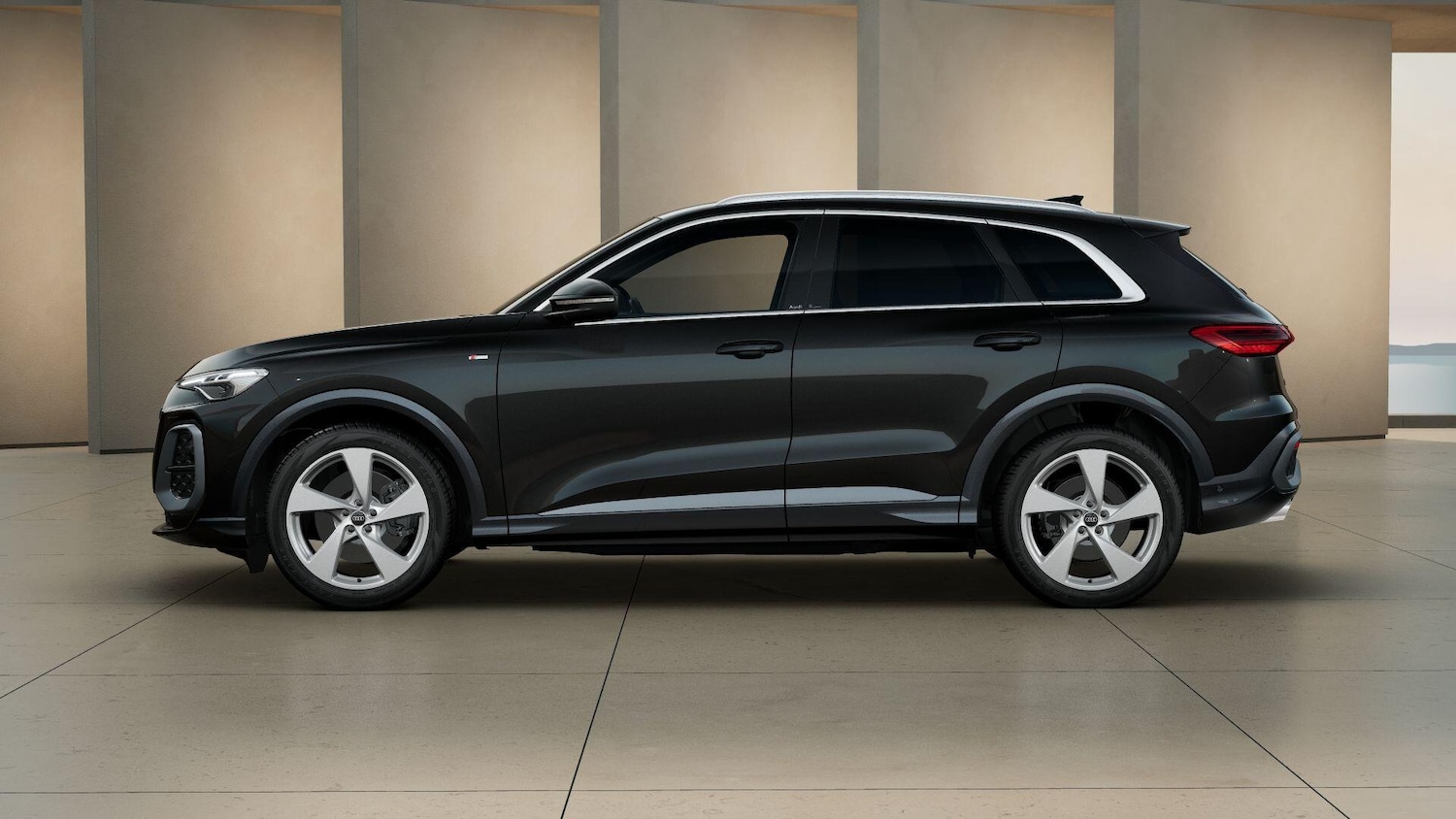 Used Audi Q5 2025 for sale - 77382806: Photo 3