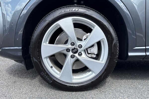 Used Audi Q5 2025 for sale - 74555637: Photo 10