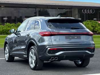 Used Audi Q5 2025 for sale - 74555637: Photo