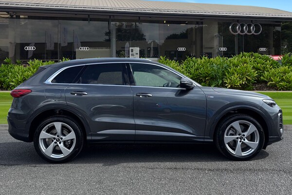 Used Audi Q5 2025 for sale - 74555637: Photo 3