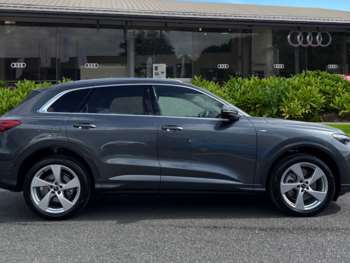 Used Audi Q5 2025 for sale - 74555637: Photo