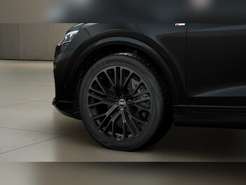 Used Audi Q8 2026 for sale - 78016189: Photo