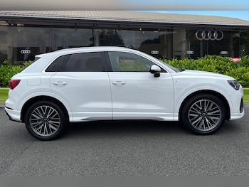 Used Audi Q3 2023 for sale - 75412073: Photo