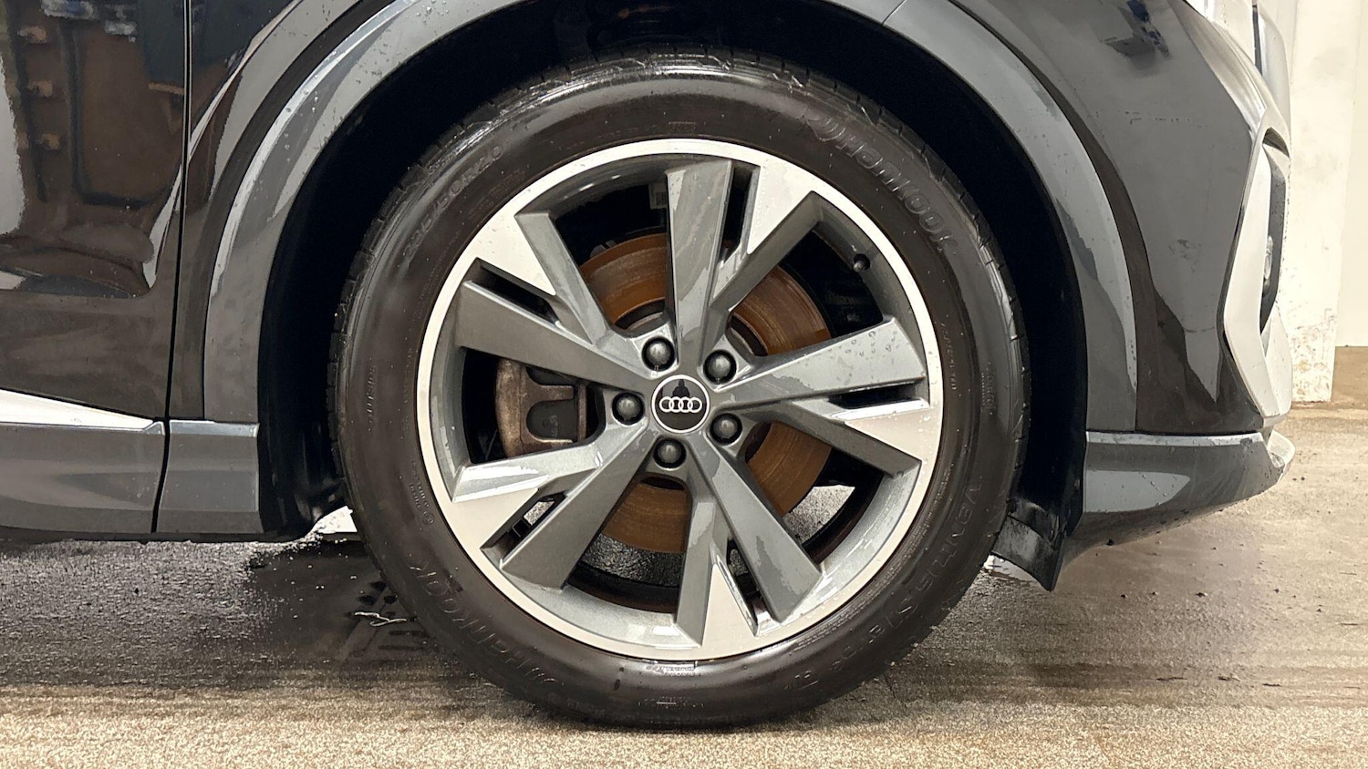 Used Audi Q4 e-tron 2023 for sale - 78210892: Photo 5