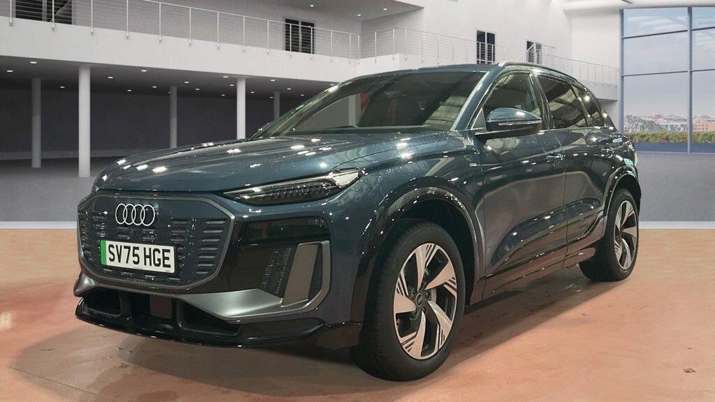 Used Audi Q6 e-tron 2025 for sale - 76919376: Photo 2