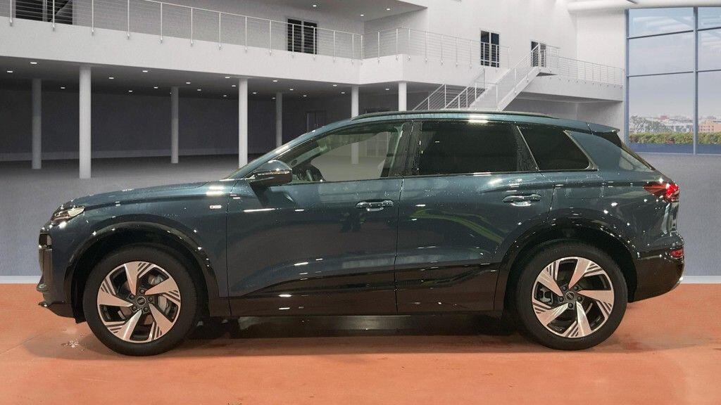 Used Audi Q6 e-tron 2025 for sale - 76919376: Photo 6