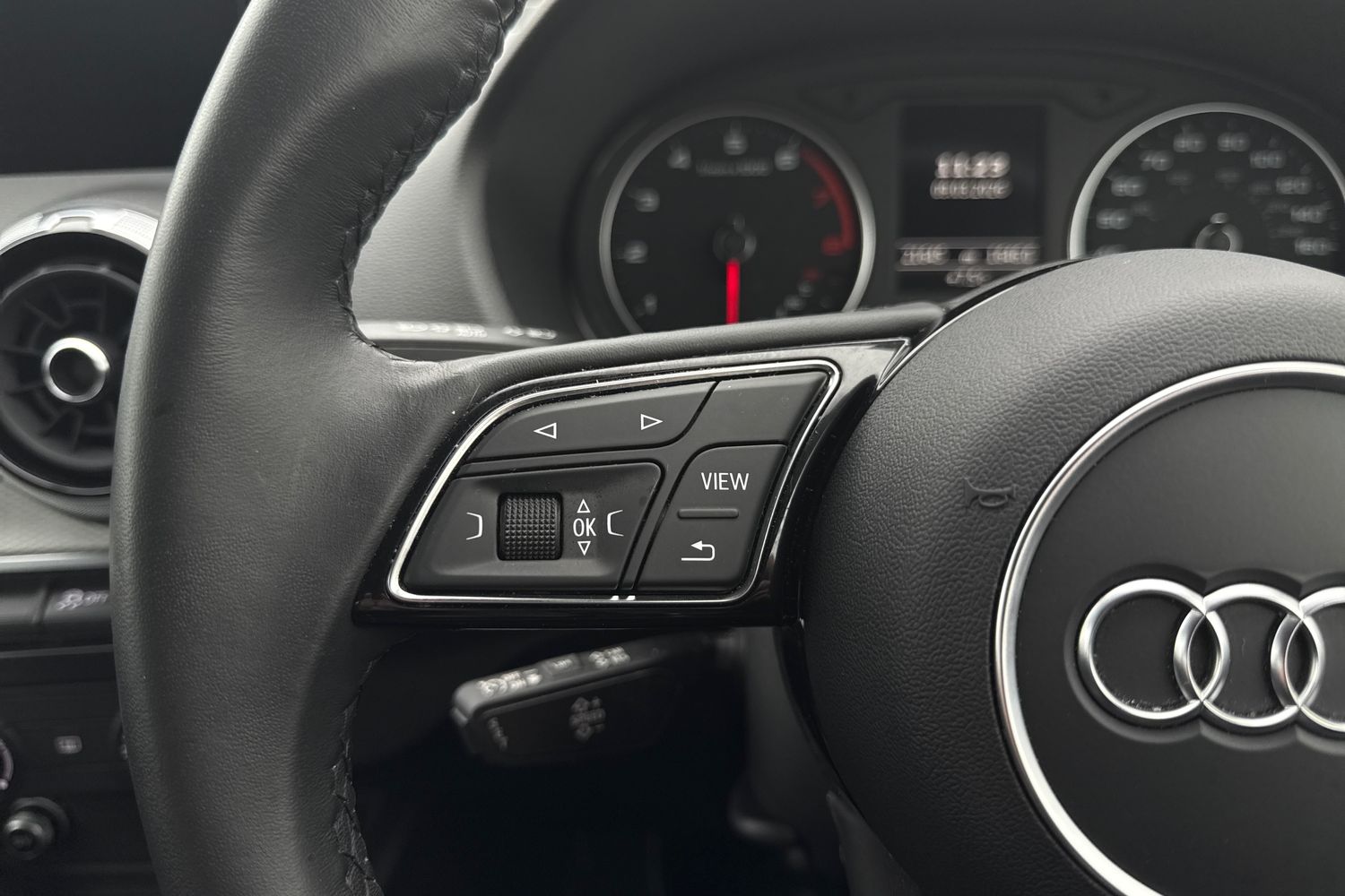 Used Audi Q2 2023 for sale - 77805321: Photo 42