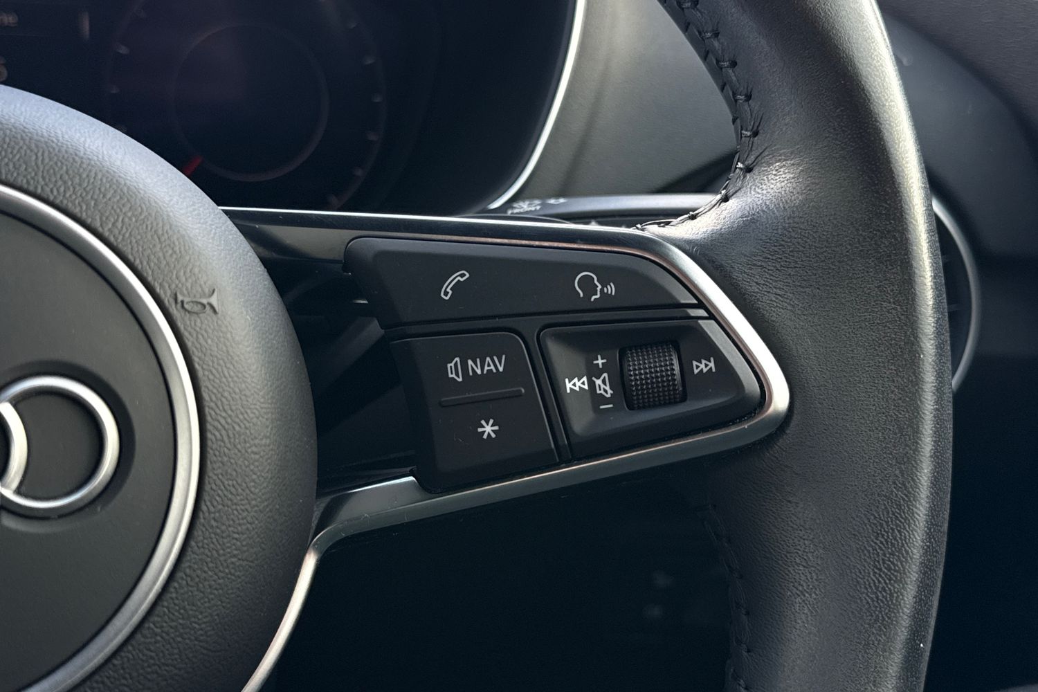 Used Audi TT 2023 for sale - 76401689: Photo 27