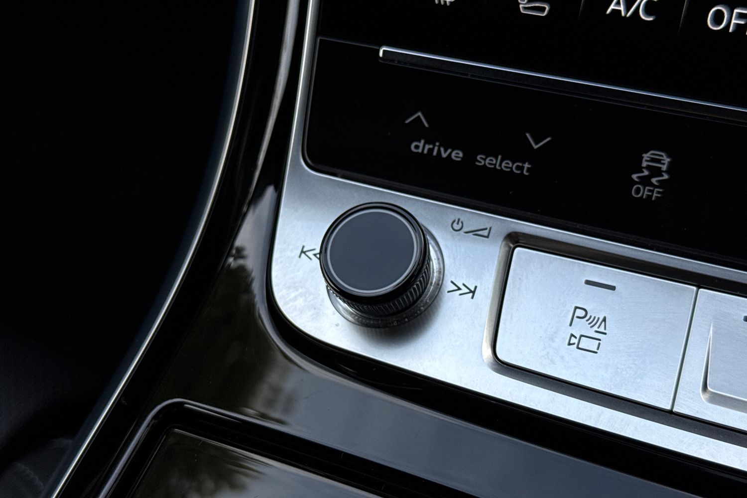 Used Audi S8 2023 for sale - 76863269: Photo 50