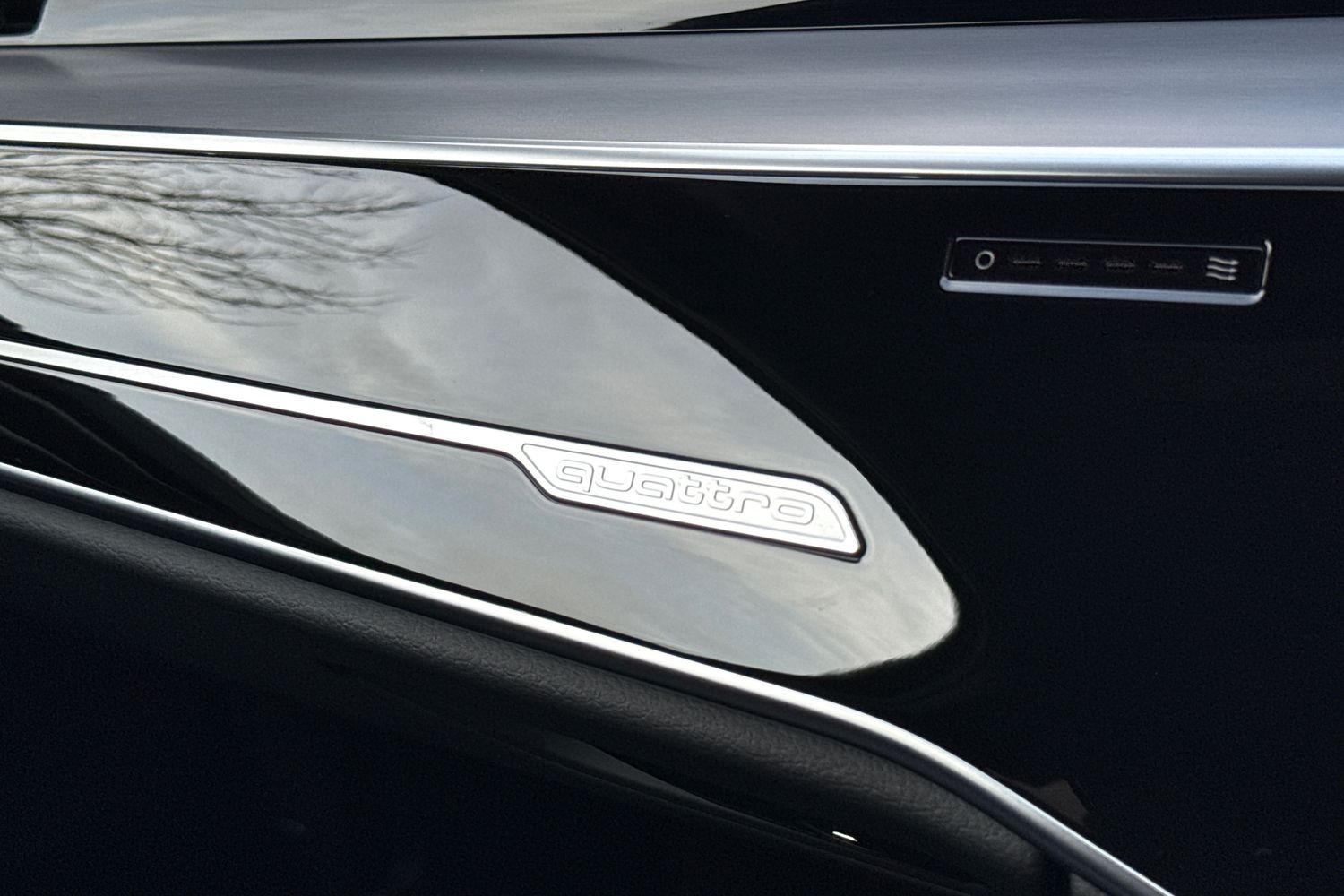 Used Audi S8 2023 for sale - 76863269: Photo 54