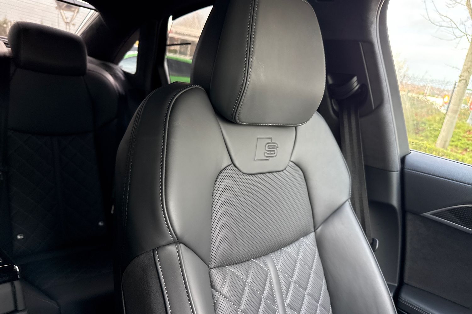 Used Audi S8 2023 for sale - 76863269: Photo 56