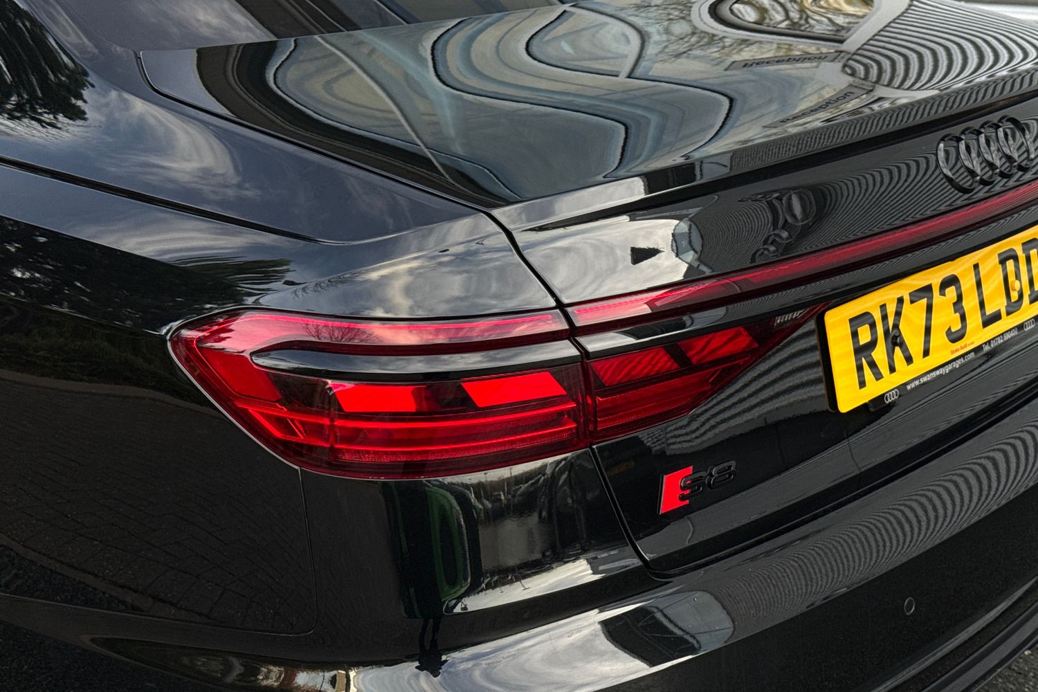 Used Audi S8 2023 for sale - 76863269: Photo 8