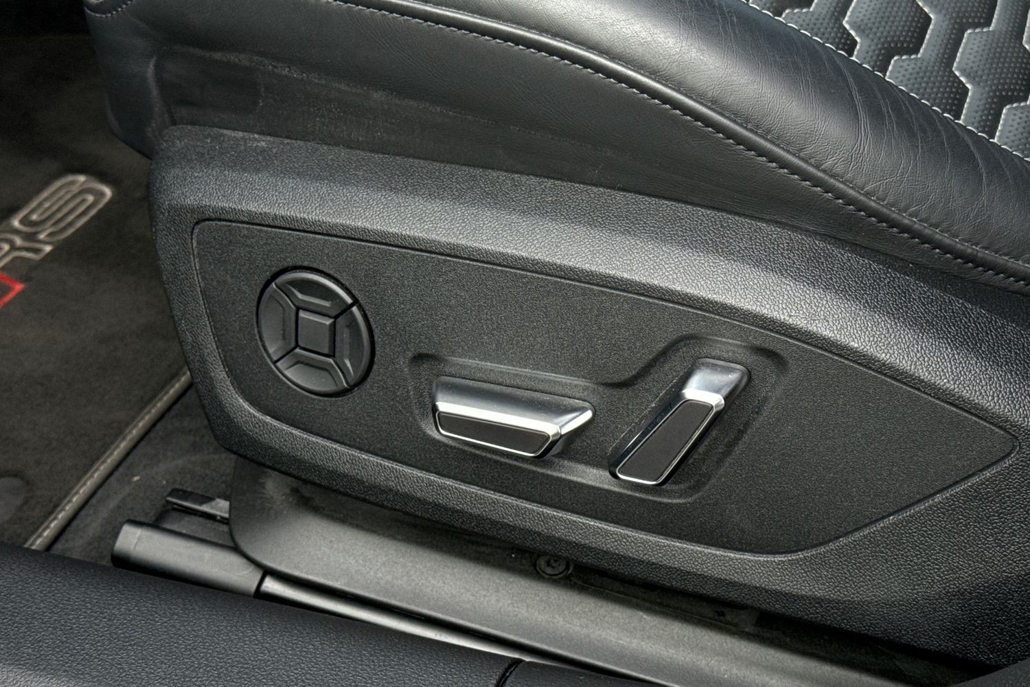 Used Audi RS6 2021 for sale - 76495189: Photo 44