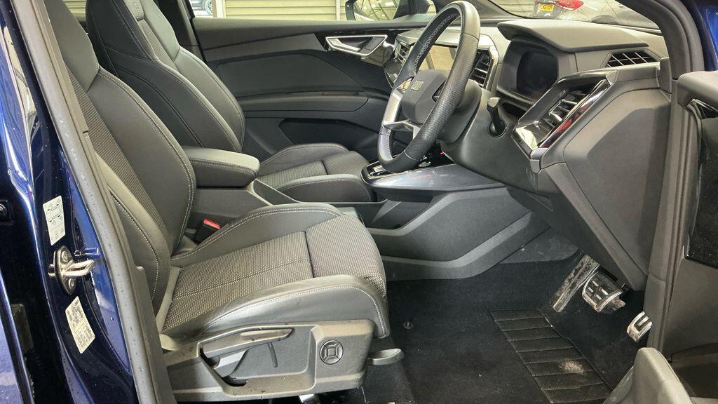 Used Audi Q4 e-tron 2023 for sale - 78163484: Photo 8