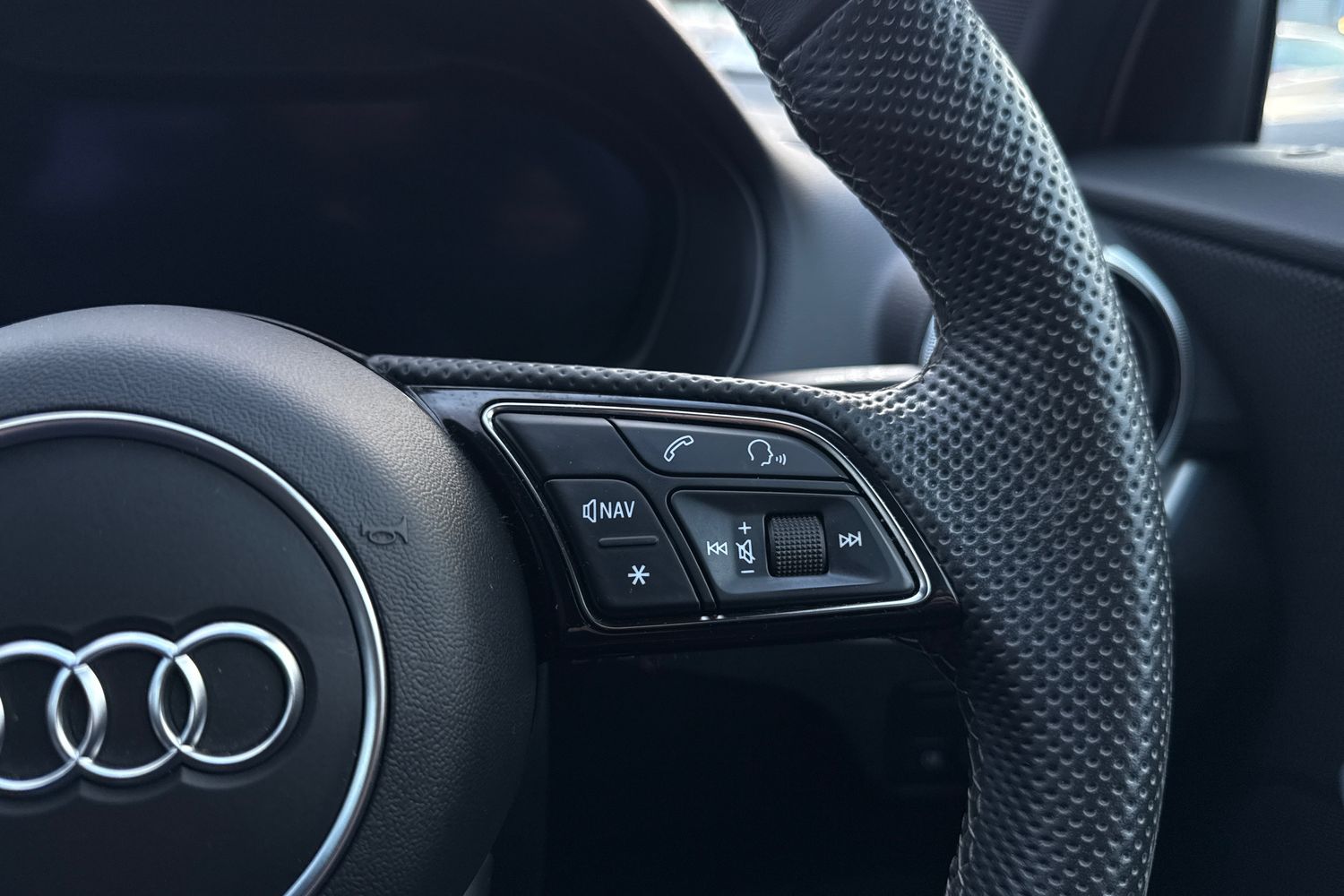 Used Audi Q2 2022 for sale - 77313036: Photo 53