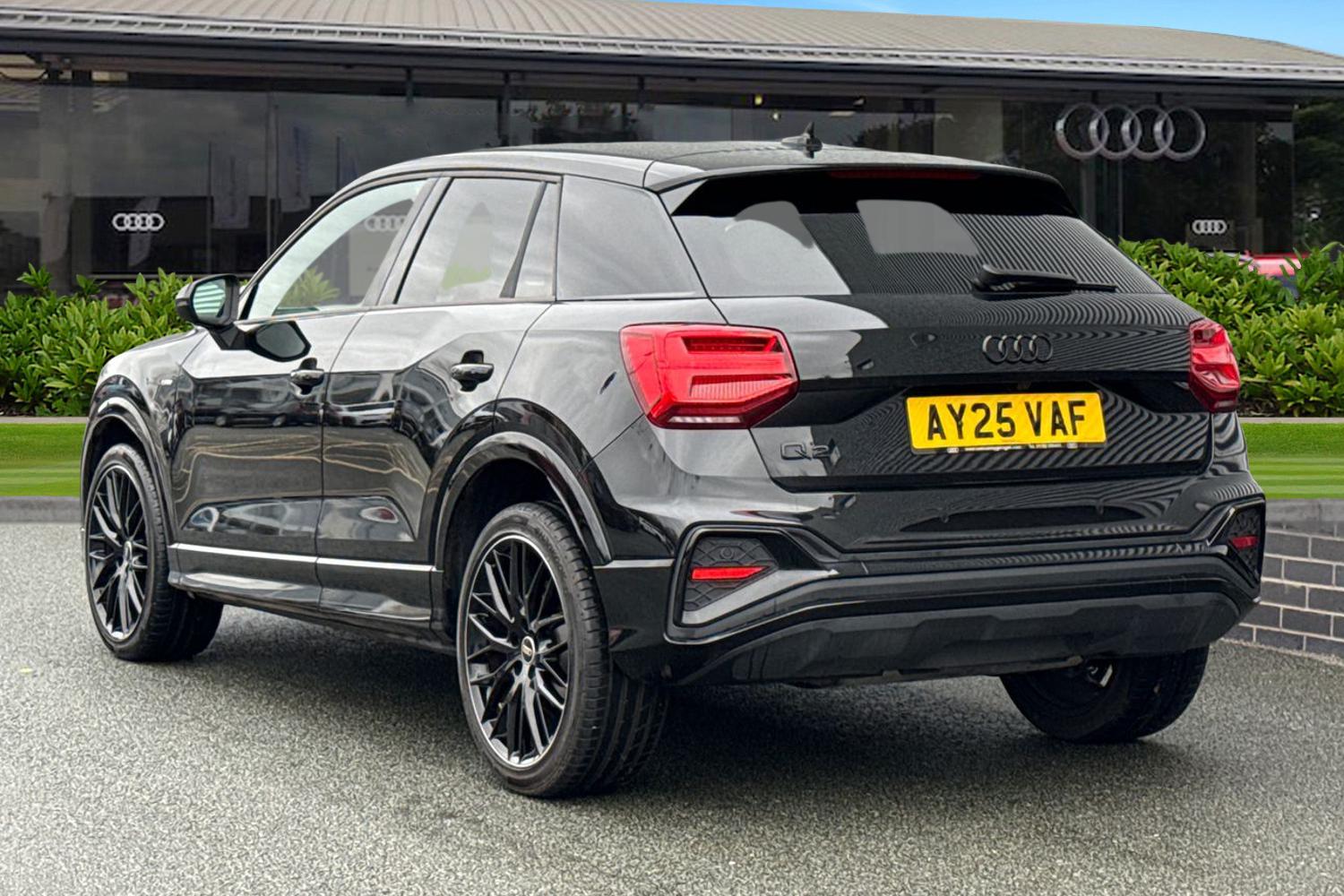 Used Audi Q2 2025 for sale - 76535280: Photo 2
