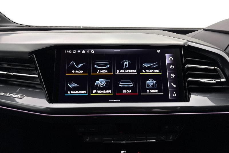Used Audi Q4 e-tron 2024 for sale - 77779734: Photo 12