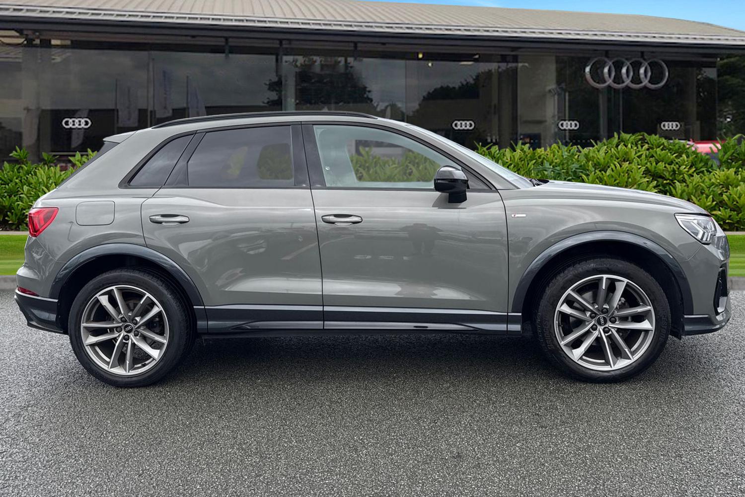 Used Audi Q3 2022 for sale - 77649424: Photo 3