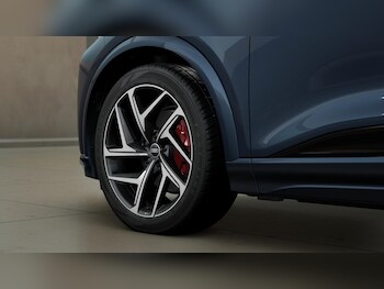 Used Audi Q6 e-tron 2025 for sale - 76453549: Photo