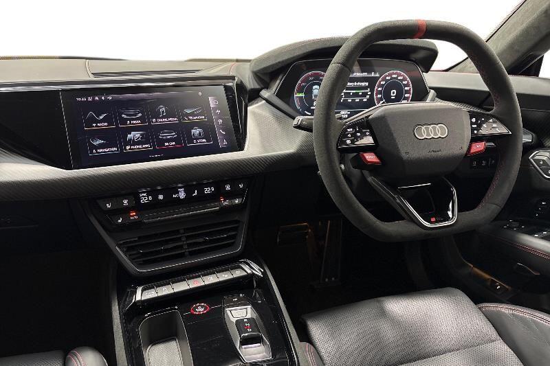 Used Audi RS e-tron GT 2024 for sale - 76670339: Photo 2