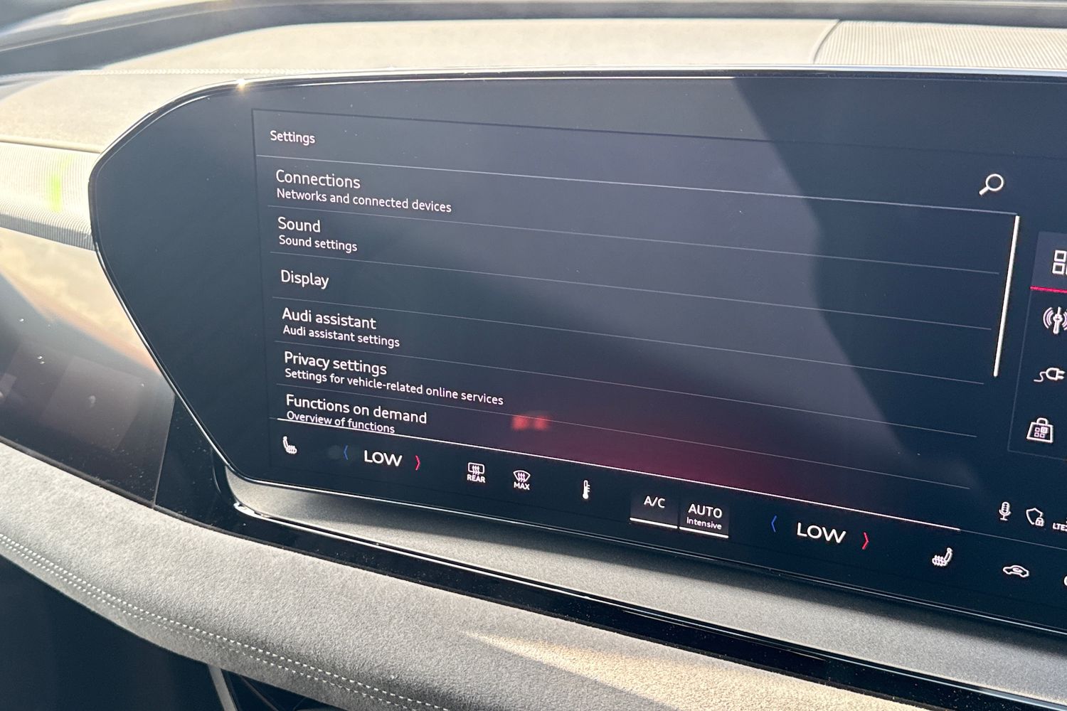 Used Audi Q6 e-tron 2025 for sale - 76535096: Photo 42