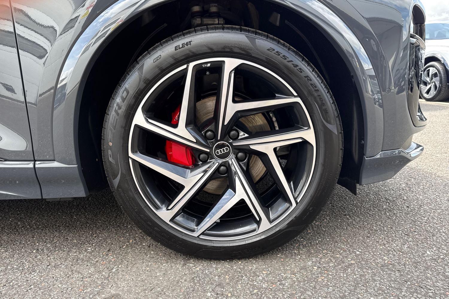 Used Audi Q6 e-tron 2025 for sale - 76535096: Photo 9