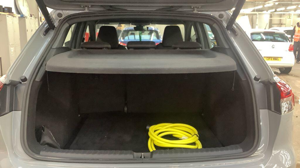 Used Audi Q4 e-tron 2023 for sale - 77773962: Photo 8