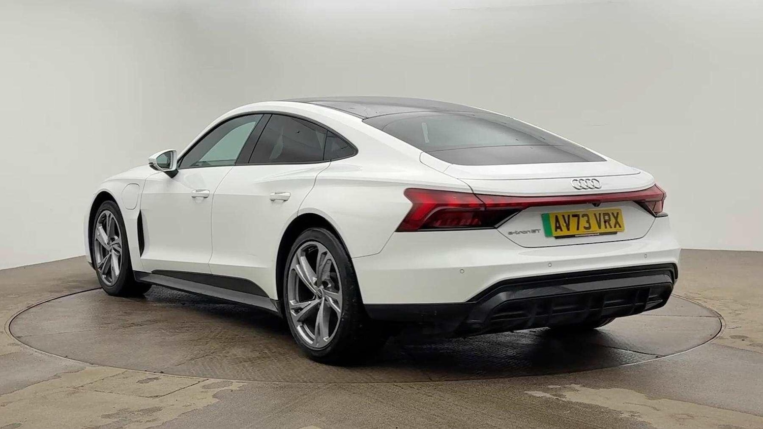 Used Audi e-tron GT 2023 for sale - 78078981: Photo 3