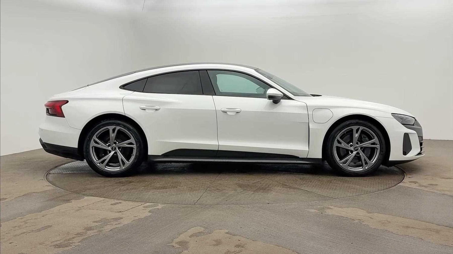 Used Audi e-tron GT 2023 for sale - 78078981: Photo 4