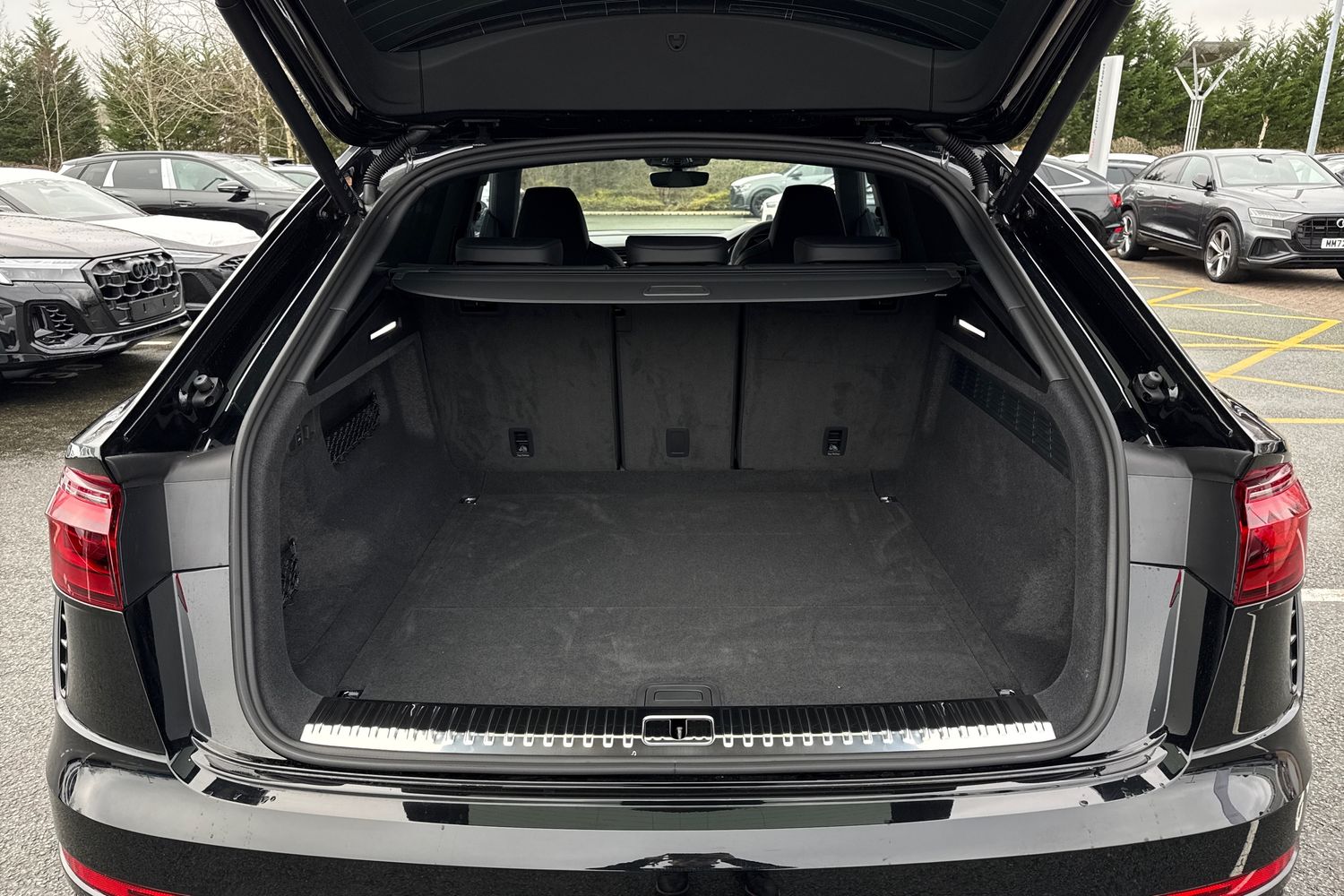 Used Audi RS Q8 2025 for sale - 77444045: Photo 6