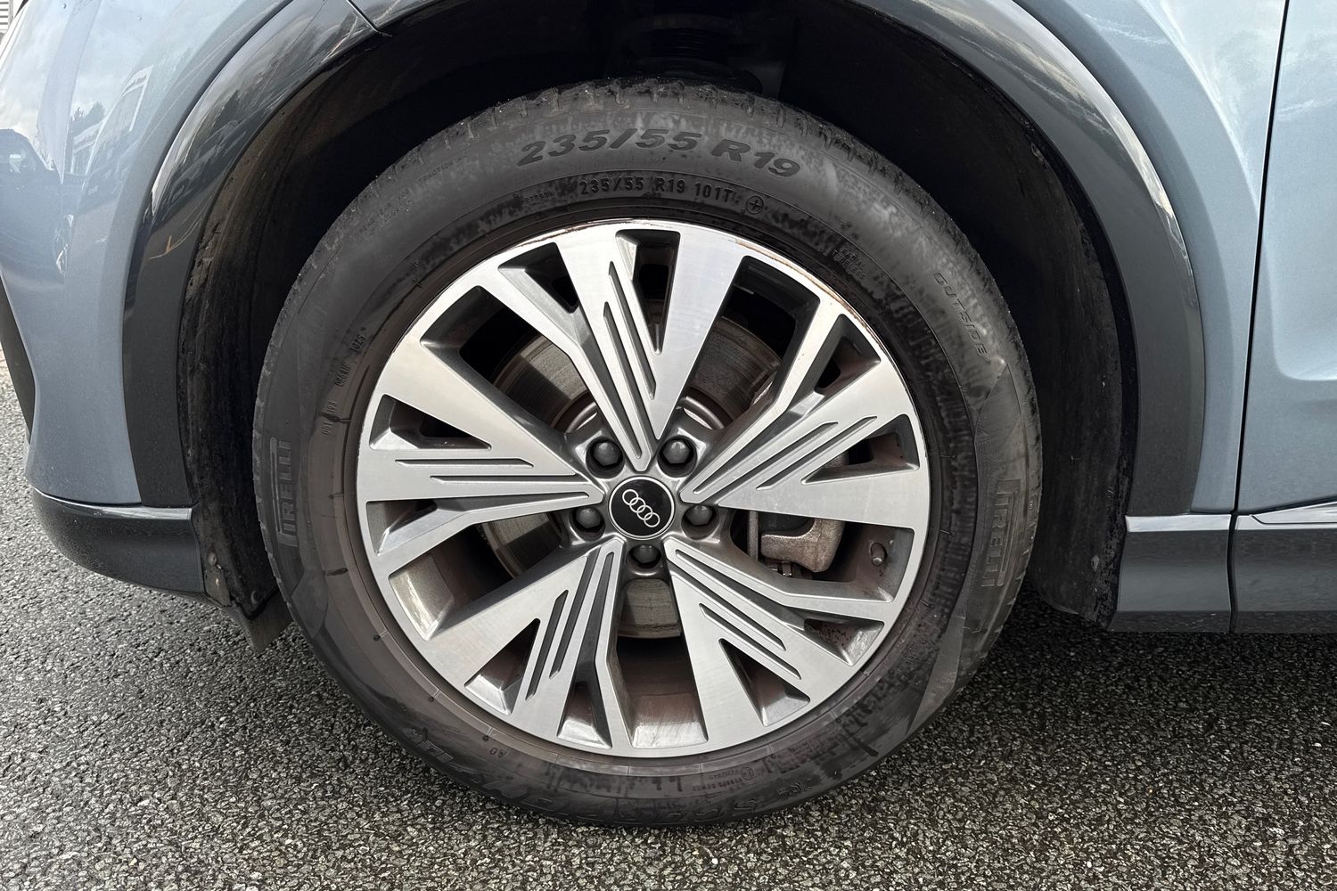 Used Audi Q4 e-tron 2025 for sale - 77262531: Photo 12