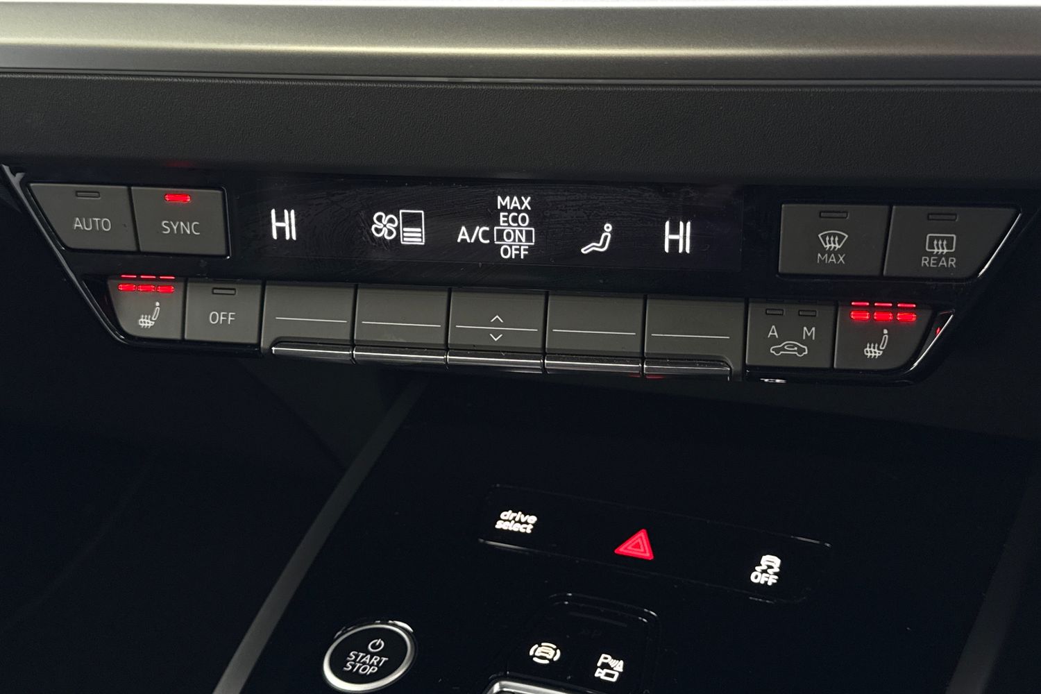 Used Audi Q4 e-tron 2025 for sale - 77262531: Photo 21