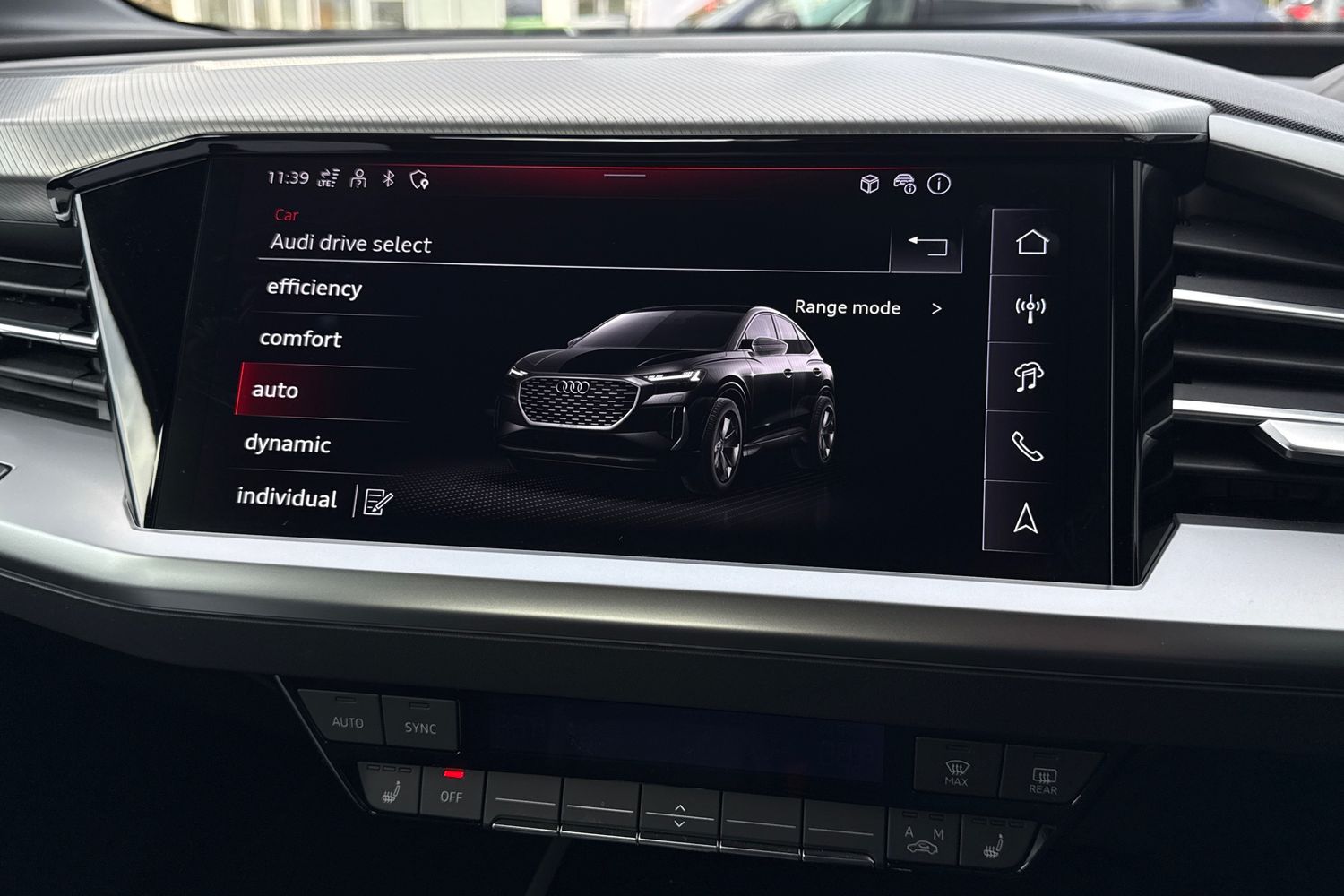 Used Audi Q4 e-tron 2025 for sale - 77262531: Photo 31