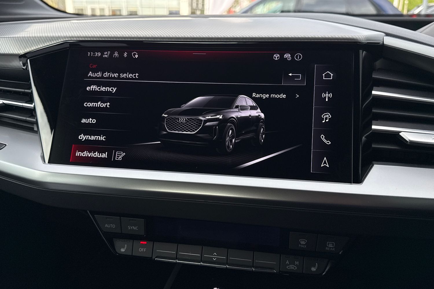 Used Audi Q4 e-tron 2025 for sale - 77262531: Photo 32