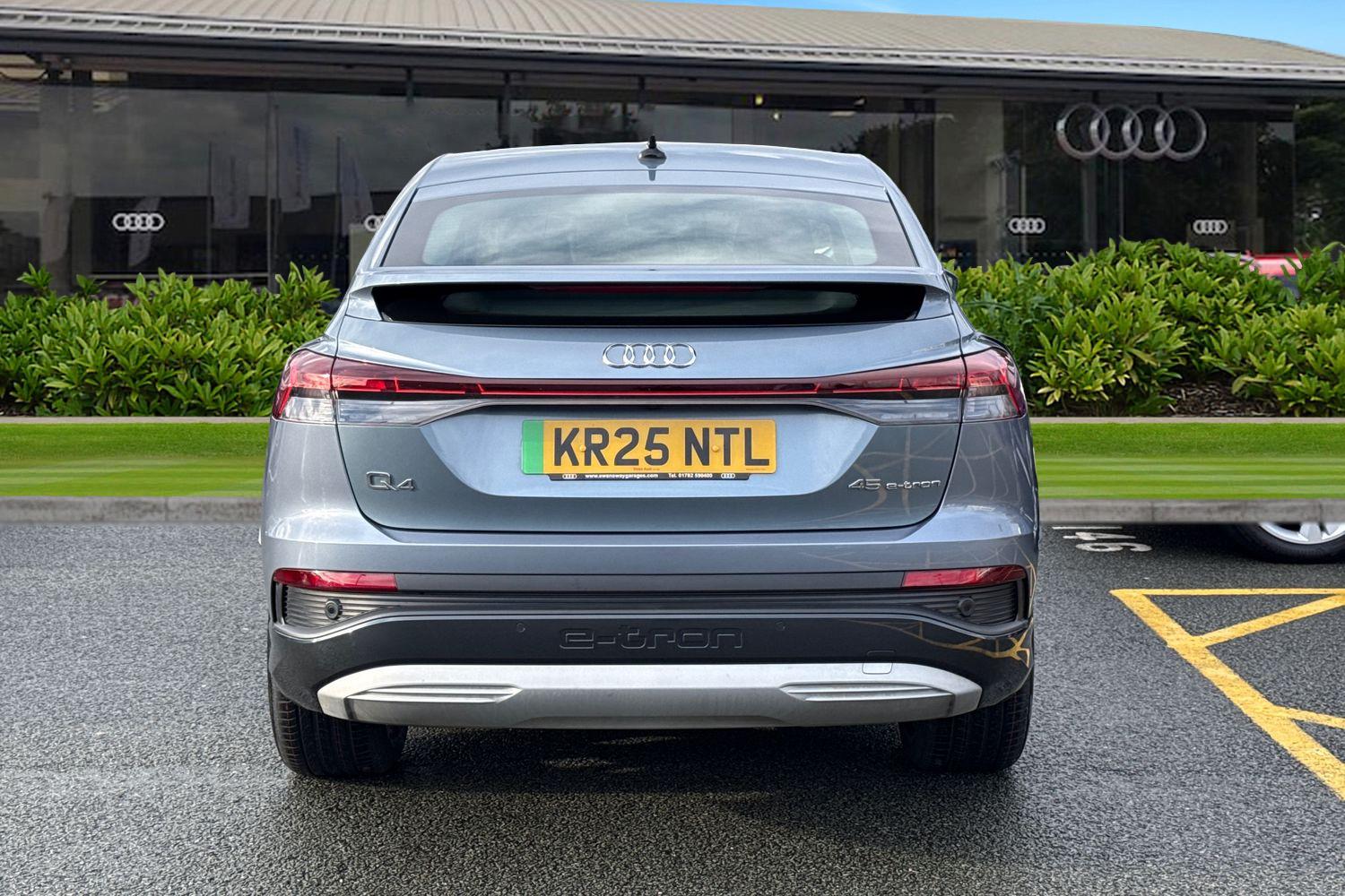 Used Audi Q4 e-tron 2025 for sale - 77262531: Photo 4