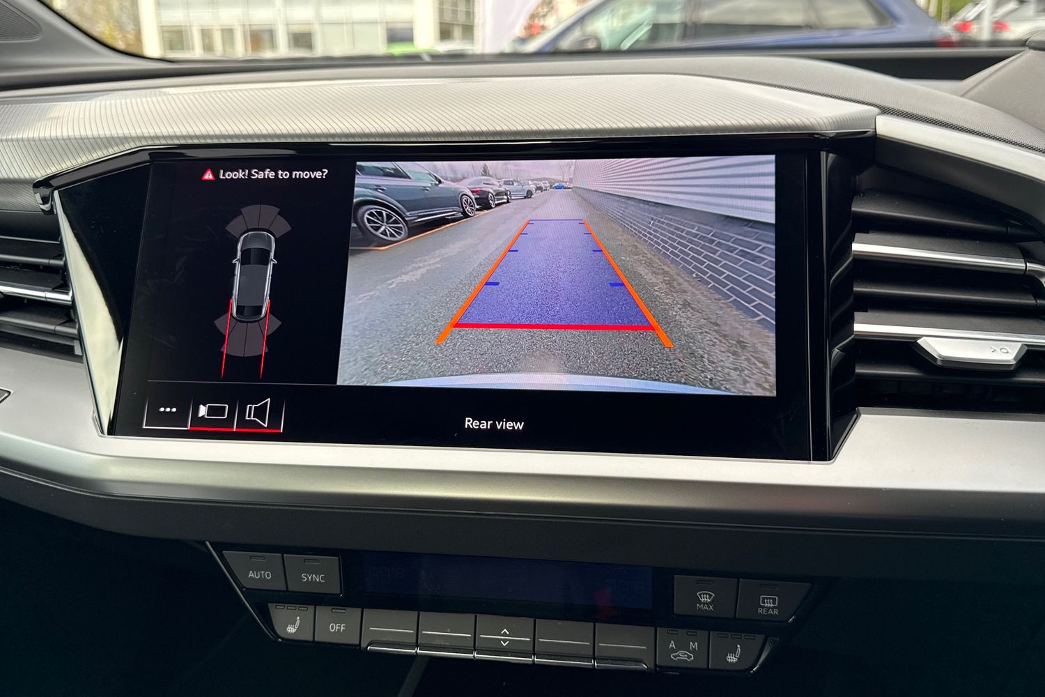 Used Audi Q4 e-tron 2025 for sale - 77262531: Photo 43