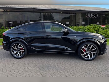 Used Audi Q6 e-tron 2026 for sale - 77382280: Photo