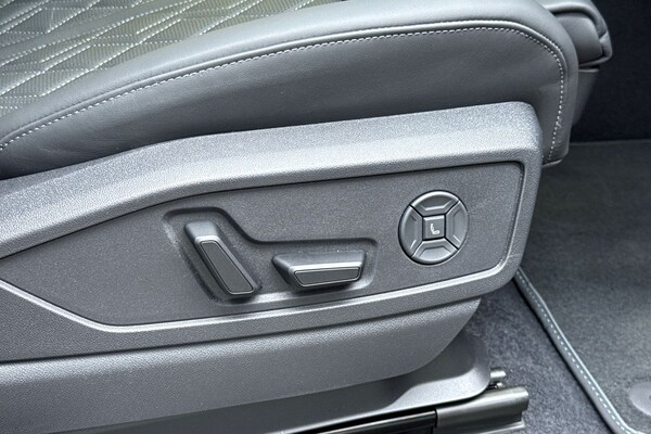 Used Audi SQ5 2025 for sale - 74481496: Photo 43