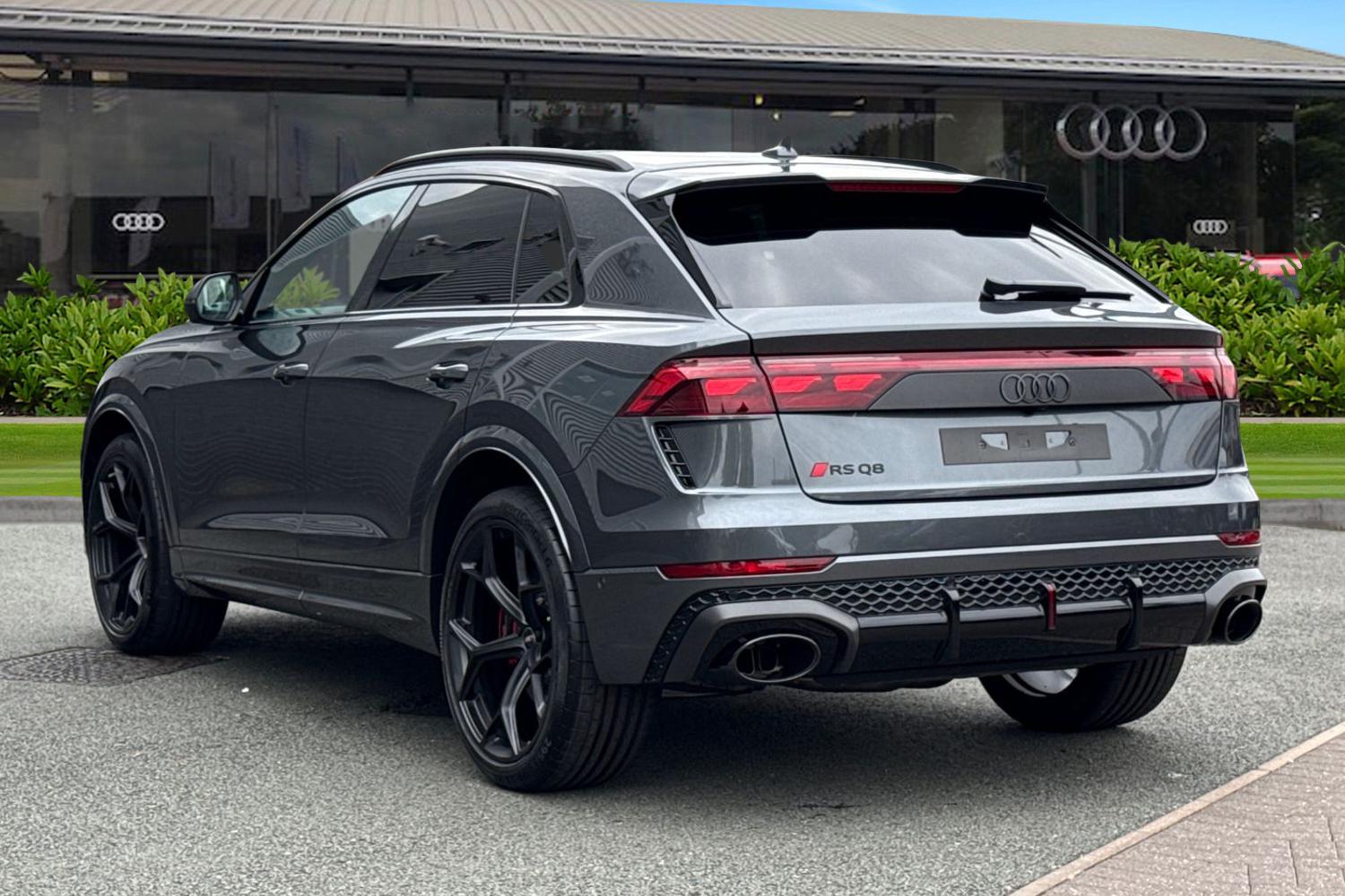 Used Audi RS Q8 2025 for sale - 76128474: Photo 2