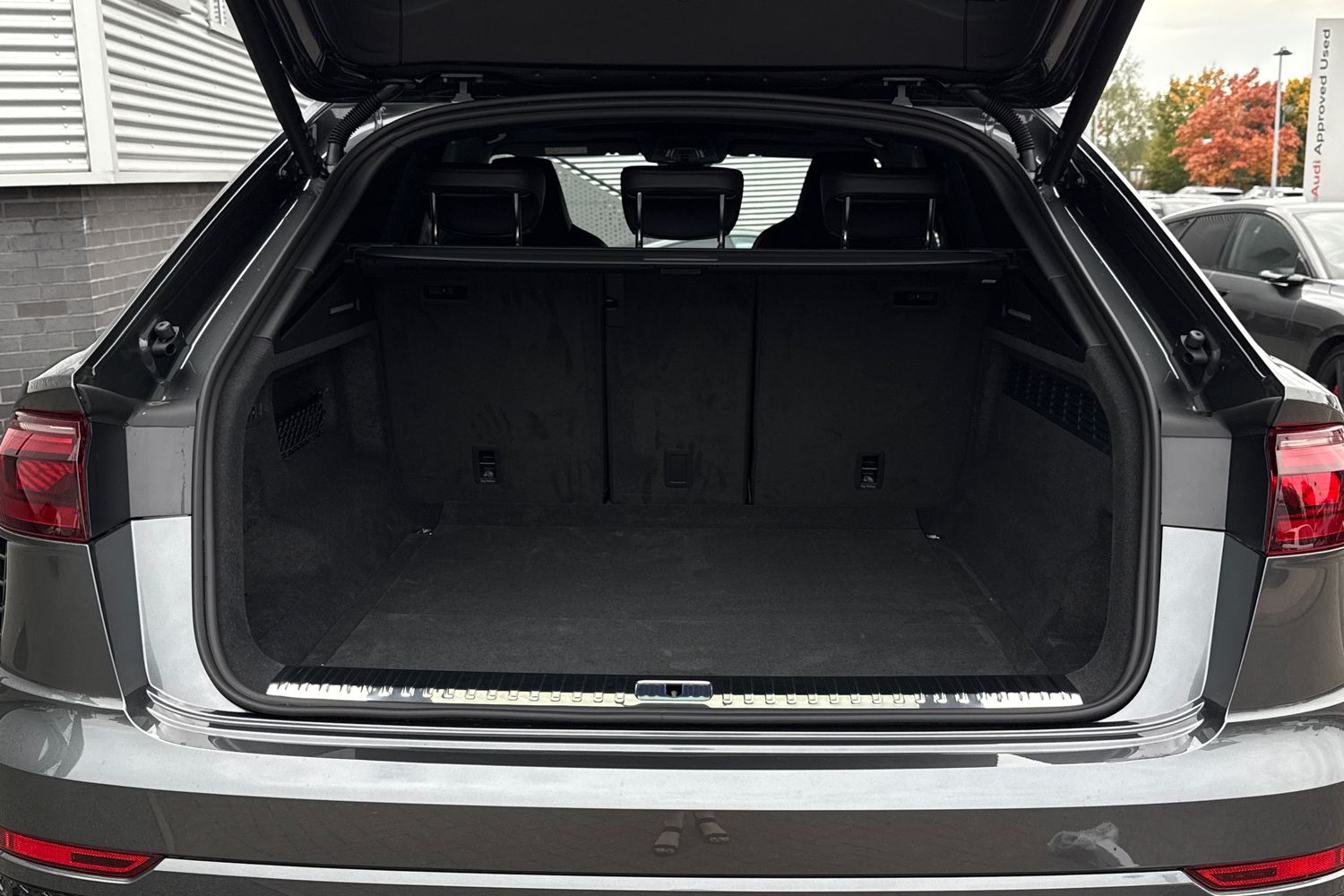 Used Audi RS Q8 2025 for sale - 76128474: Photo 6