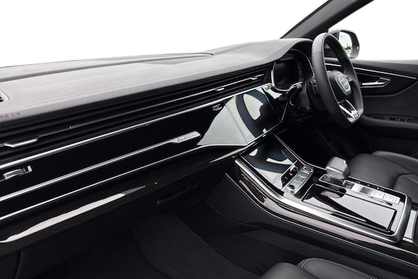 Used Audi Q8 2024 for sale - 76224601: Photo 15