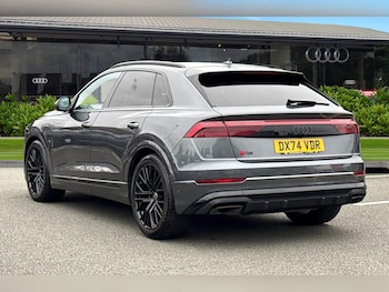 Used Audi Q8 2024 for sale - 76224601: Photo 2