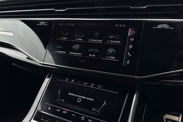 Used Audi Q8 2024 for sale - 76224601: Photo 31