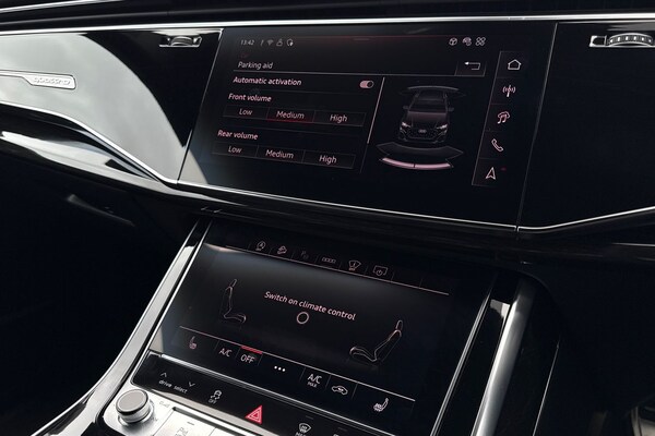 Used Audi Q8 2024 for sale - 76224601: Photo 36