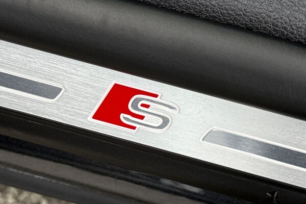 Used Audi Q8 2024 for sale - 76224601: Photo 49