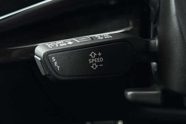 Used Audi Q8 2024 for sale - 76224601: Photo 60