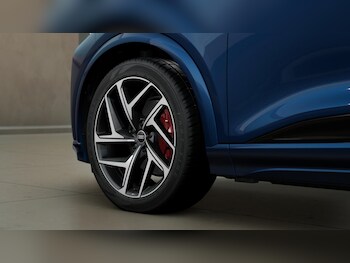 Used Audi Q6 e-tron 2025 for sale - 76453590: Photo