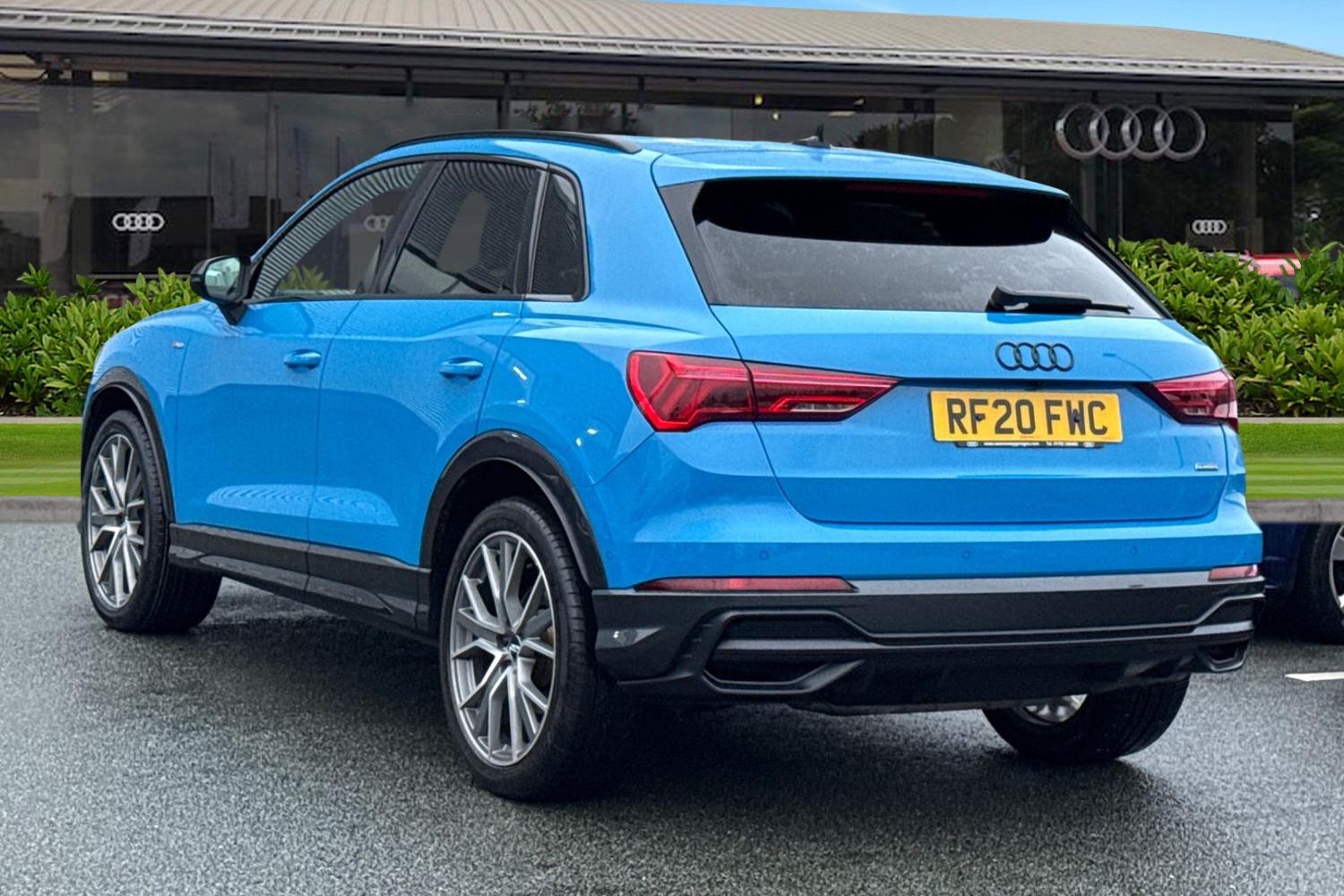 Used Audi Q3 2020 for sale - 77382476: Photo 2