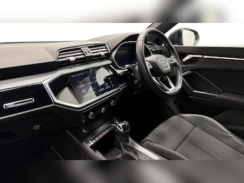 Used Audi Q3 2022 for sale - 76569627: Photo